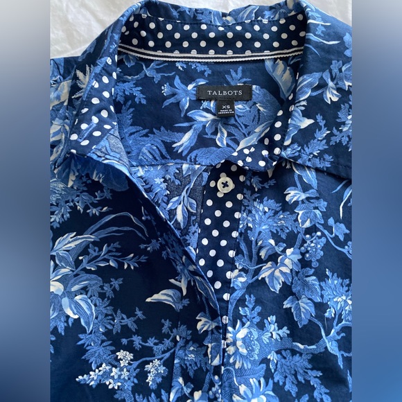 Talbots all cotton, XS, blue + white floral + polka dot button down blouse. - Picture 8 of 10